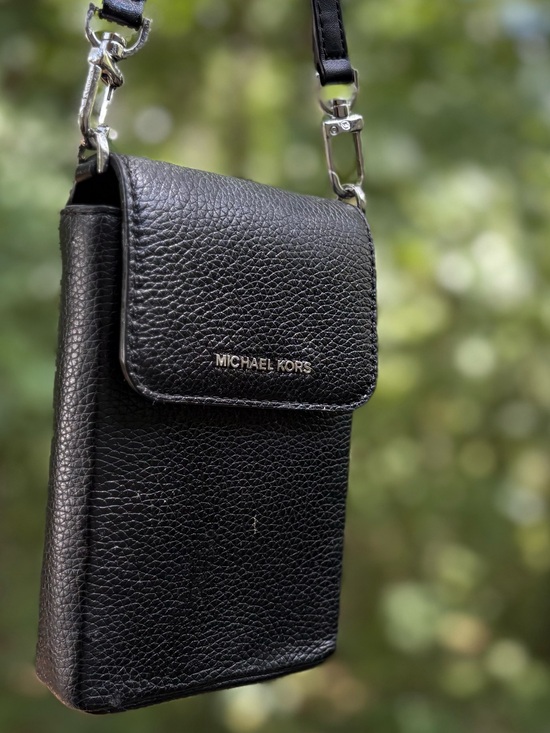 Michael Kors Handbags - Michael Kors Black Pebbled Leather Phone Crossbody Pouch